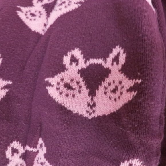 Fox Pattern Sweater - Picture 3 of 5
